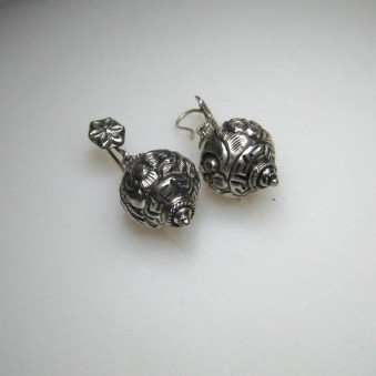 Earrings silver lantern carved S